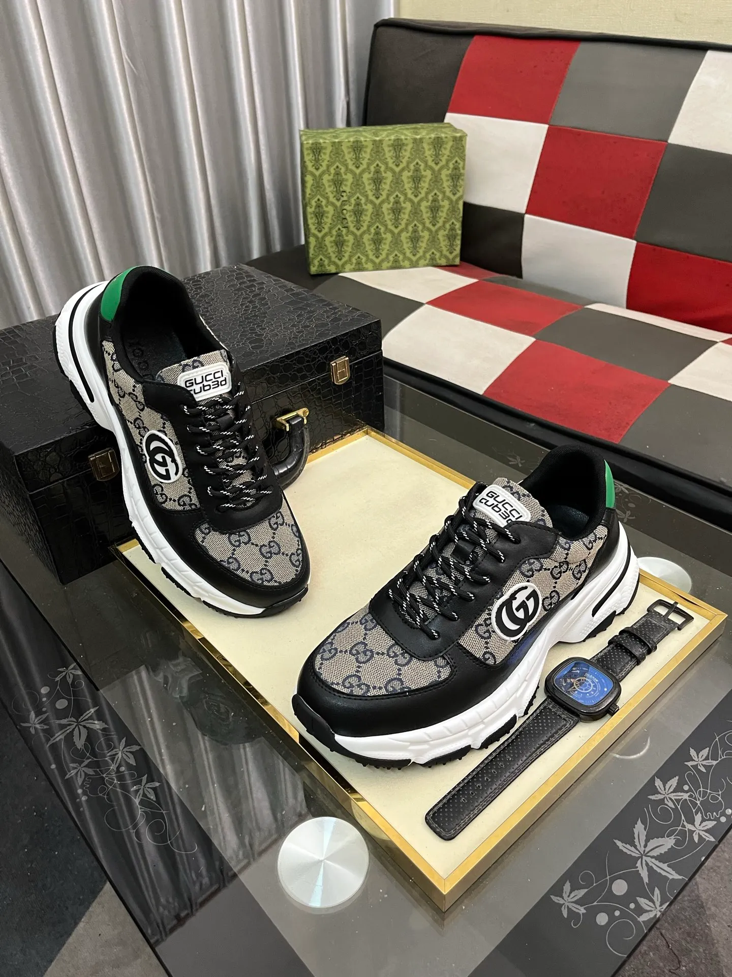 Men's Men's Shoes 💰458⌚️⌚️【GUCCI】Gucci men's latest white shoe series casual shoes! The official website is built 1:1. Upper: Made of imported cowhide, with electric embroidery ➕Inner lining: Made of high-quality first-layer pigskin, soft and comfortable. Picky material selection and exquisite workmanship give you the best enjoyment. Size: 38-44. 3️⃣colors available